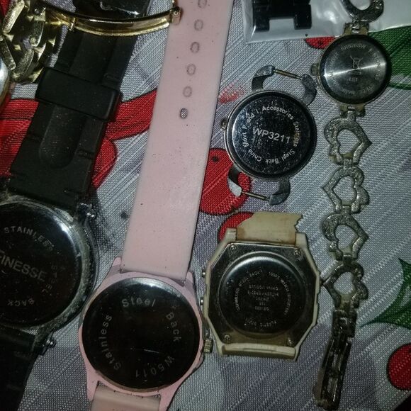 Watch bundle  - Picture 7 of 10